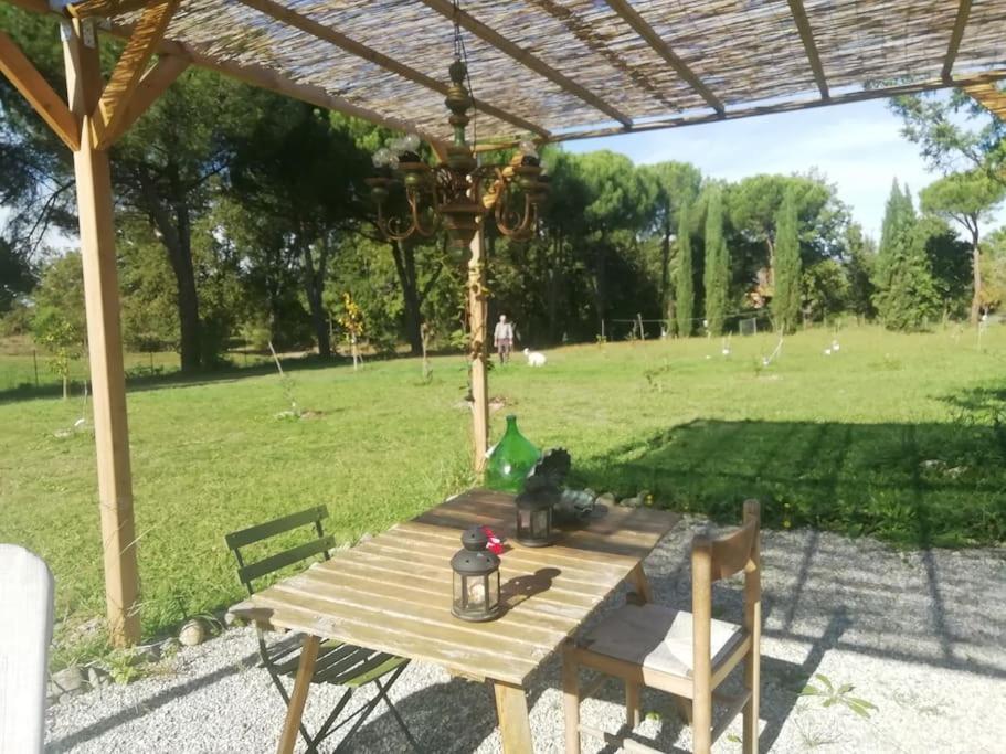 Villa Donnola: Casa Rosmarino フチェッキオ エクステリア 写真
